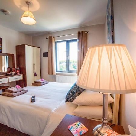 Taim Lodge Westport Exteriér fotografie